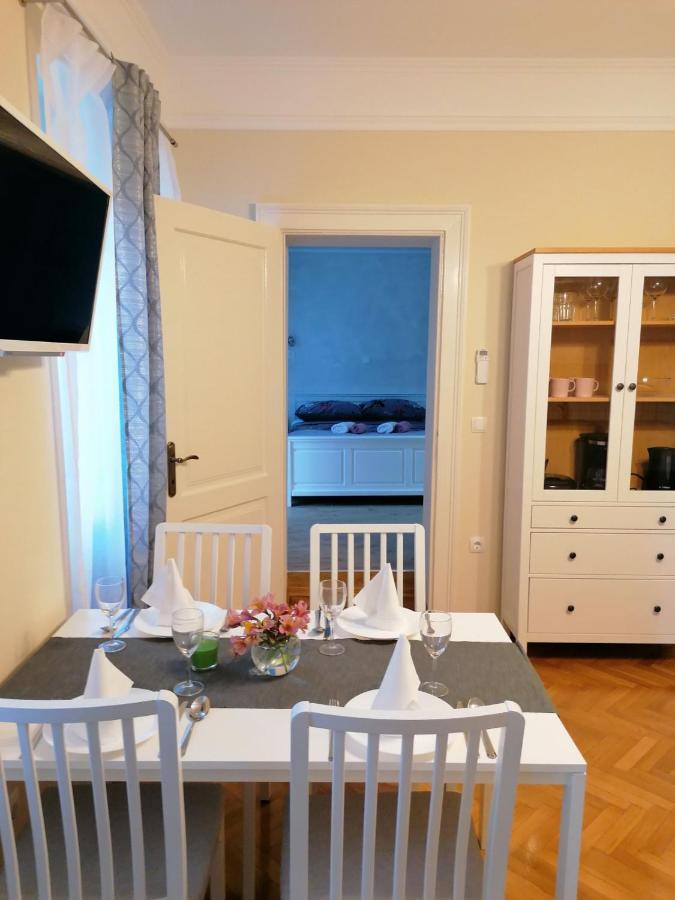 Apartman Lusetic โอปาติยา ภายนอก รูปภาพ