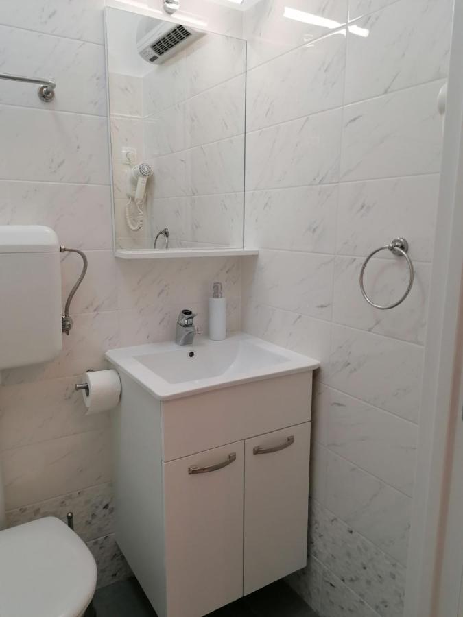 Apartman Lusetic โอปาติยา ภายนอก รูปภาพ